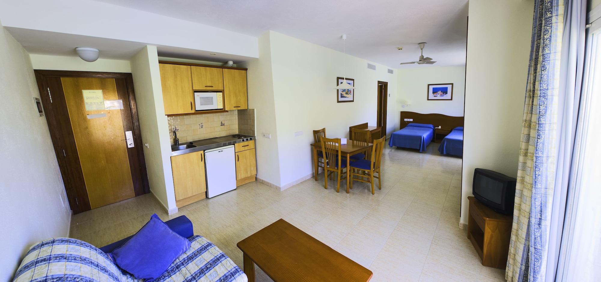 Hotel El Pinar Cala Llonga  Exterior foto